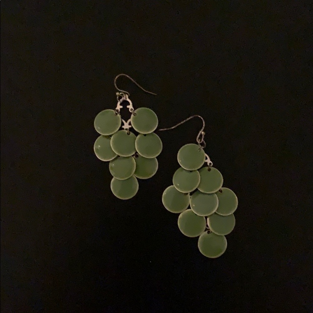 Chandelier earrings